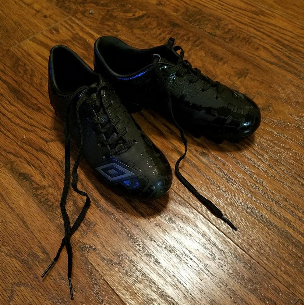 Soccer Cleats (Kids)